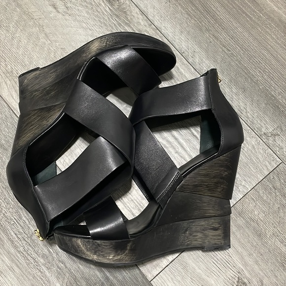 Diane Von Furstenberg, Opal Crisscross Wedge Sandal, 9, Black - Picture 2 of 8